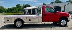 2001 Ford F550 XL Truck with CM Aluminum Flatbed