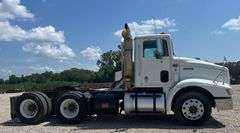 1998 International 9100 Semi Truck