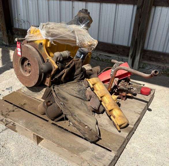 Case 188 Engine Block & Related Items image