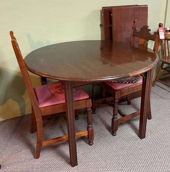 Dining Table & Chairs image