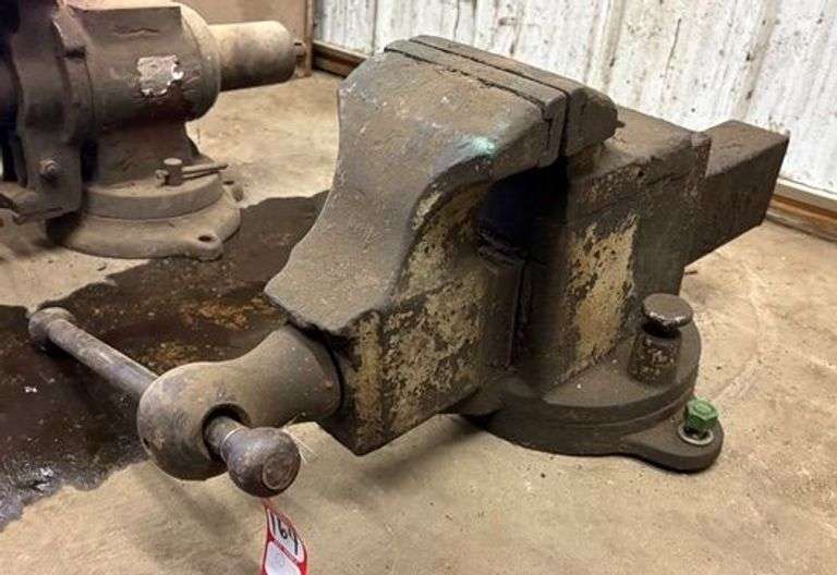 Vintage Prentiss Swivel Jaw Style Vise image