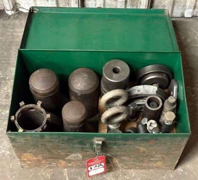 Oliver Tractor Dealership 1800-1900 Tractor Service Tool Kit image