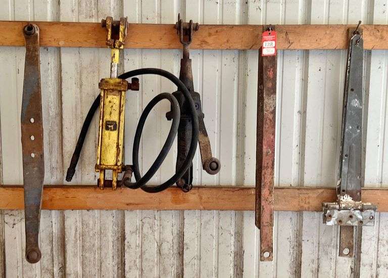 John Deere Hydraulic Cylinder & Tractor Parts image