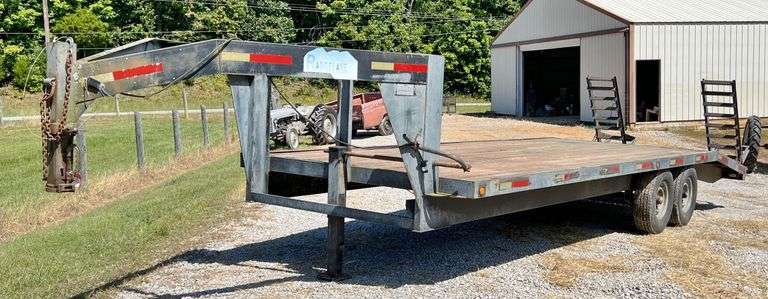 2001 Ridgeline Gooseneck Flatbed Trailer- No Title image