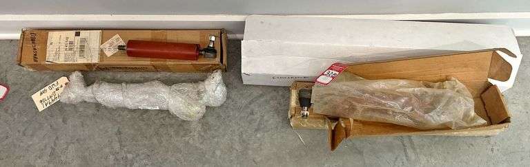 New Tractor Power Steering Cylinders image