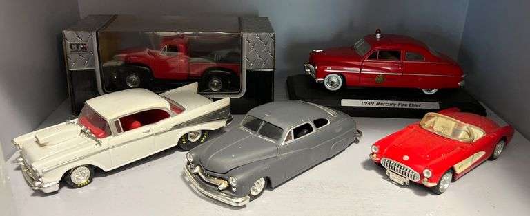 Diecast Replica Truck & Cars image