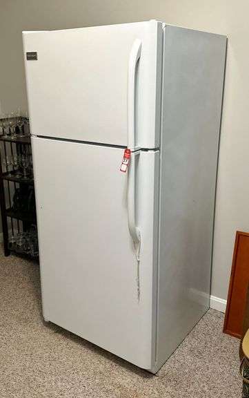 Frigidaire Refrigerator/Freezer image