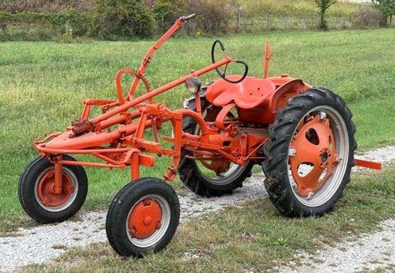 1949 Allis-Chalmers G Tractor image