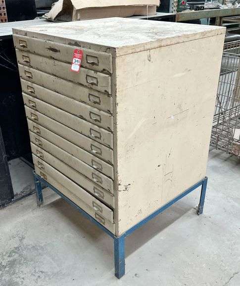 11-Drawer Cabinet Display with New Tractor Head Gaskets & Gasket Sets image