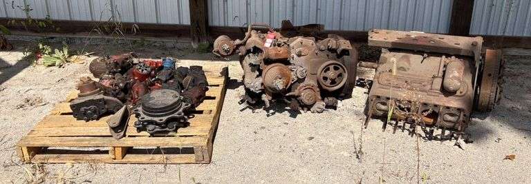 Ford Hyd Pump Corners image