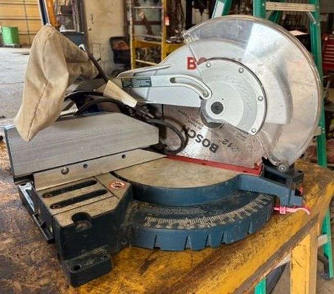 Bosch 3912 12" Compound Miter Saw image