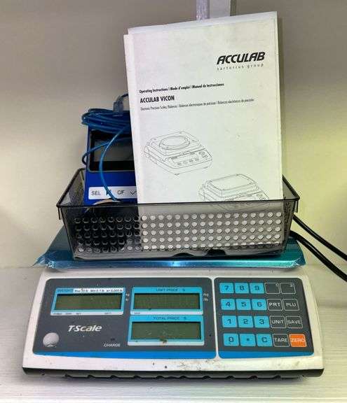 T-Scale Digital Scale & Traceable 6600 Ref/Freezer Thermometer image