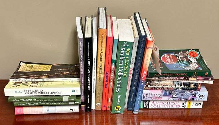 Antique & Collectible Reference Books image