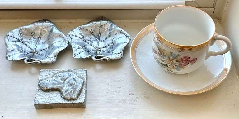 Bruce Fox Items & Early "Remember Me" China image