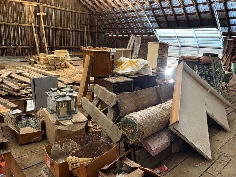 MASSIVE Loft Contents image
