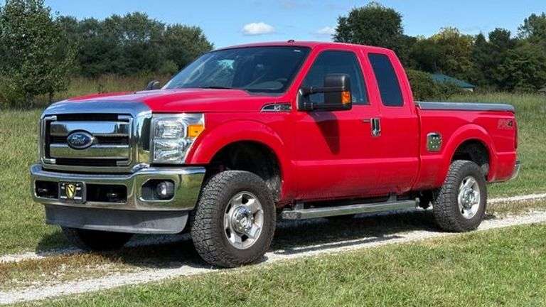 2012 Ford F-250 XLT 4x4 Super Cab Pick-Up Truck image