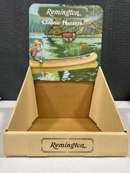 Remington Classic Hunters Dealer Knife Display image