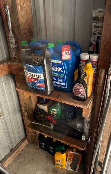 Antifreeze, Engine Oil, Grease & Grease Guns image
