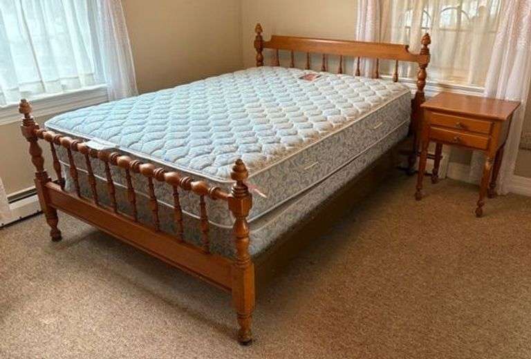 Willett 3-Piece Bedroom Suite image