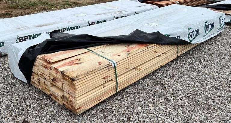 Ponderosa Pine Tongue & Groove Siding - 96 pcs image