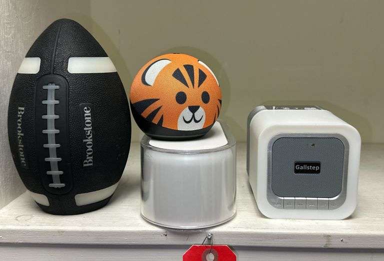 Wireless Bluetooth Speakers image