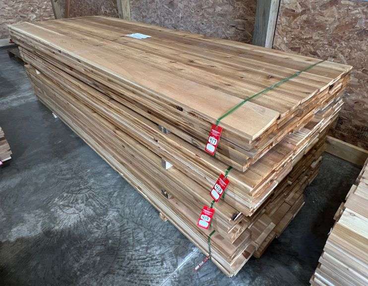 Western Red Cedar Lumber - 60 pcs image