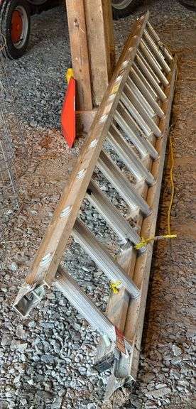 Yellowstone 20' Aluminum Extension Ladder image