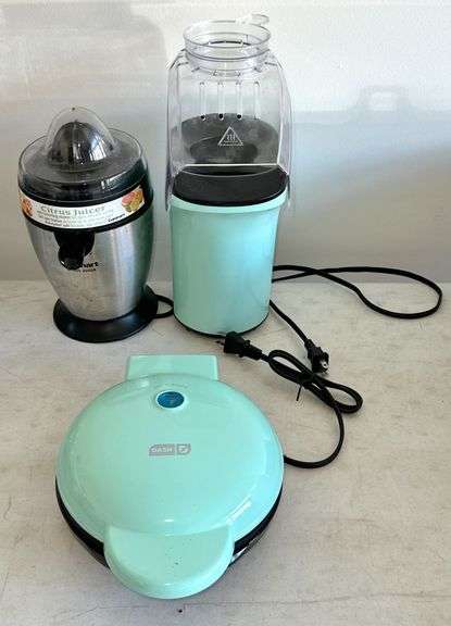 Small Kitchen Appliances image