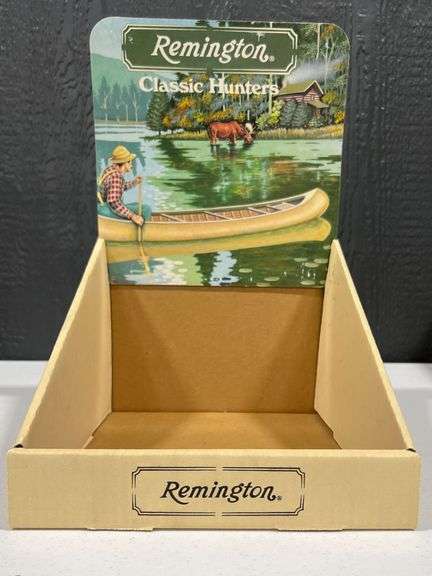 Remington Classic Hunters Dealer Knife Display image