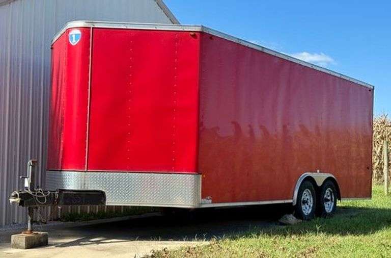 2014 Interstate Mfg Enclosed Bumper Hitch Trailer image