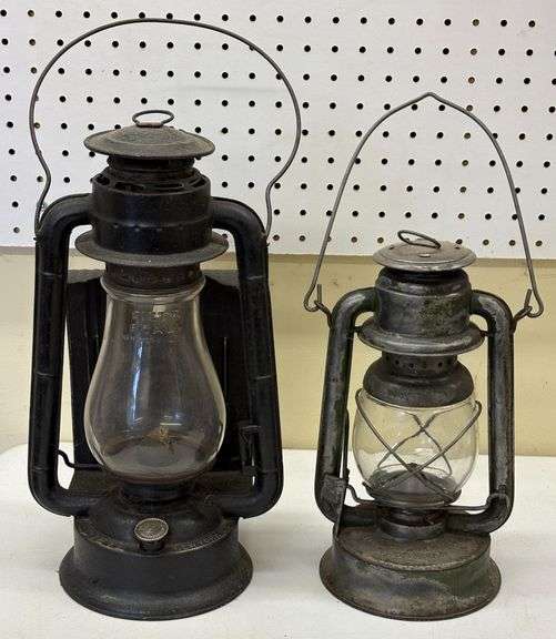 Belknap Hdwe & Dietz #28 Barn Lanterns image