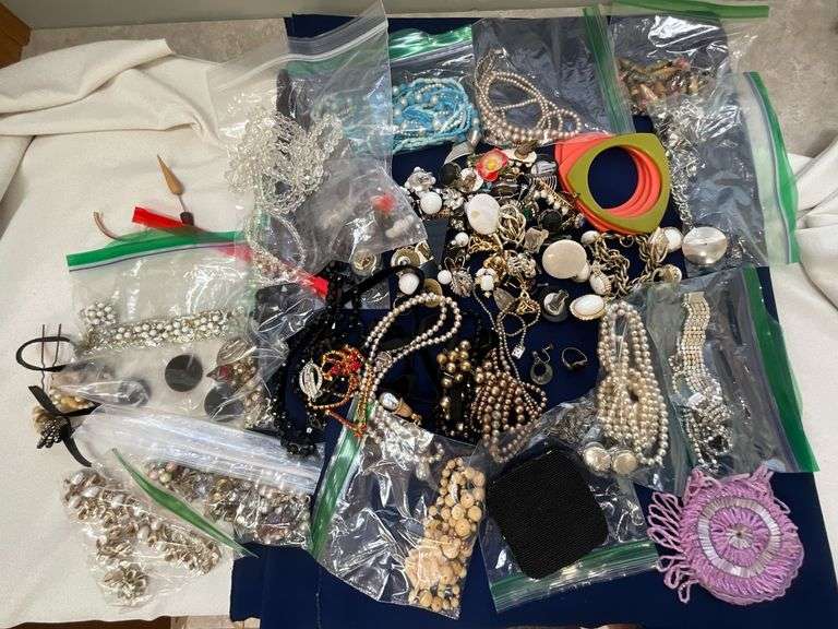 Costume jewelry, some vintage image