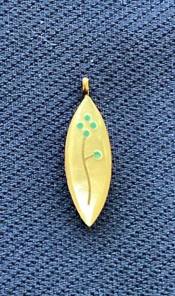 Pendant with sterling back image