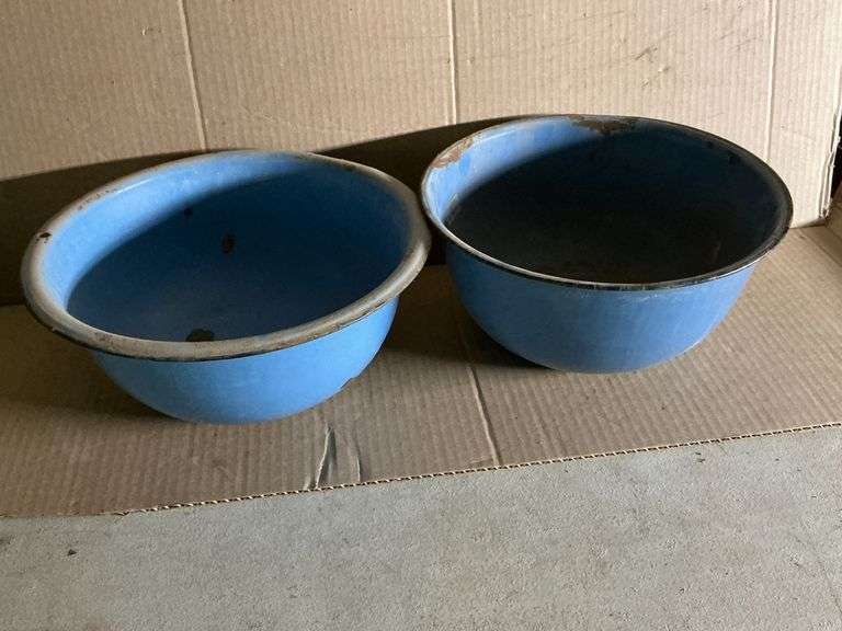 Pair of enamel bowls image