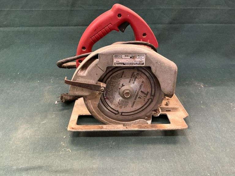 Milwaukee circular saw 7 1/4", Model 6365 image