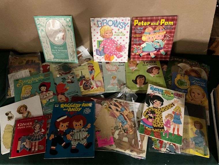 Large selection of paper dolls, mostly vintage image