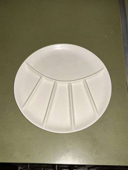 10 Gourmet International Japan divided plates image