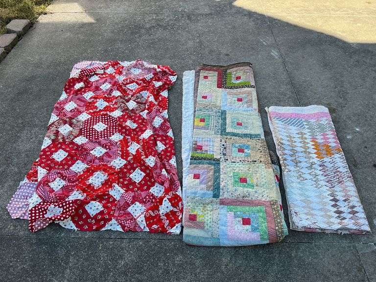 Patchwork quilt top image