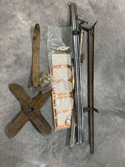 Mixed Lot of Assorted Auto Parts image