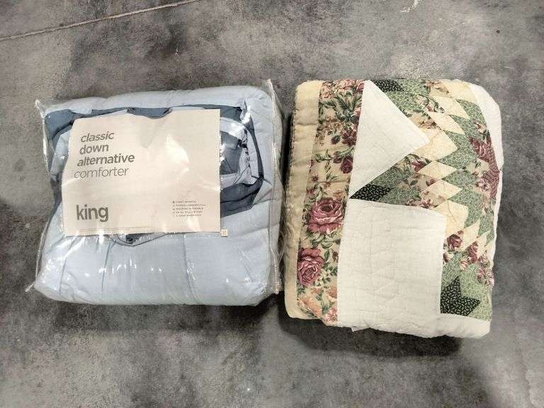 King size comforter image
