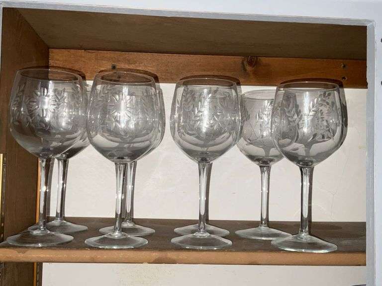 8 etched wineglasses image