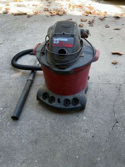 Craftsman 6 hp 16 gal shop vacuum image