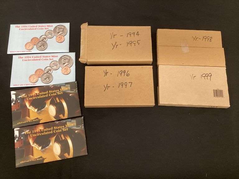 U.S. Mint Uncirculated coin sets image