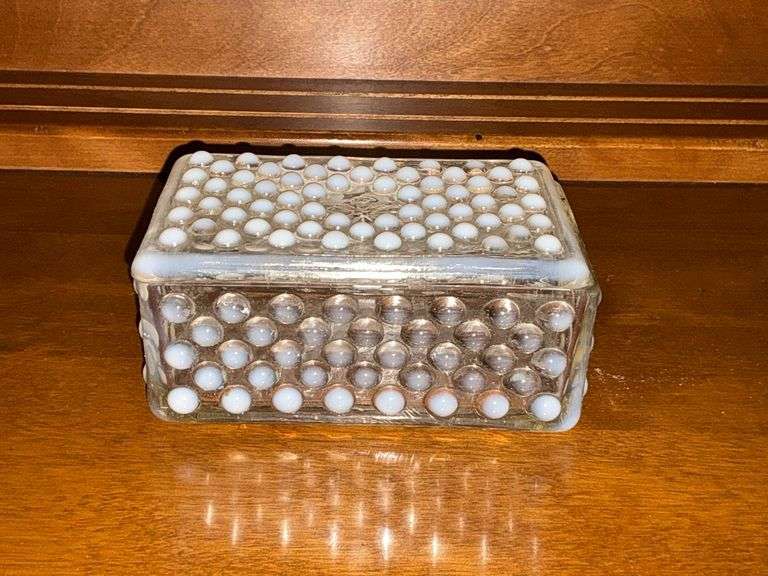 Hobnail opalescent dresser box image