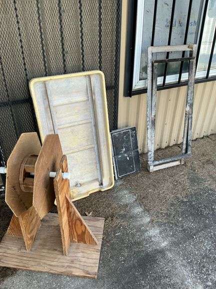 Tile wet table image