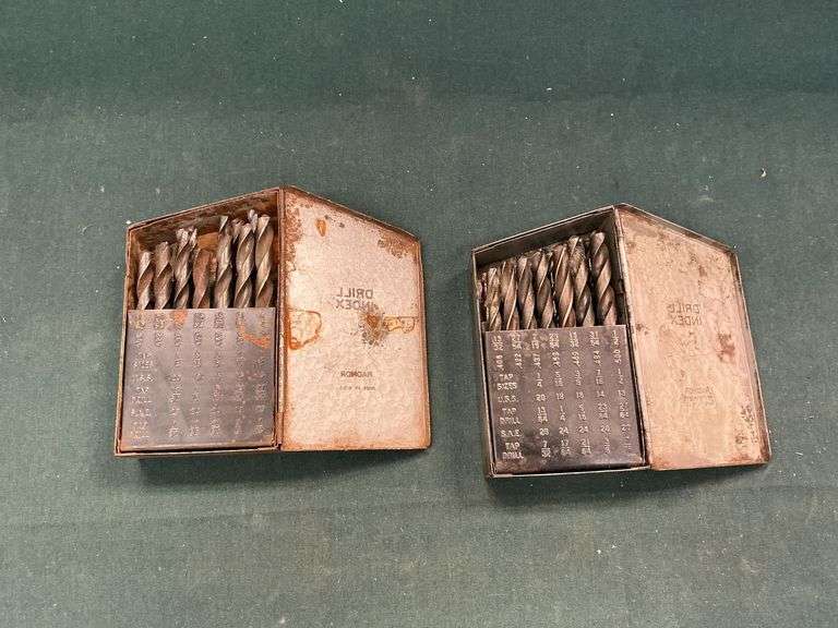 Drill bits in metal cases, SAE. image