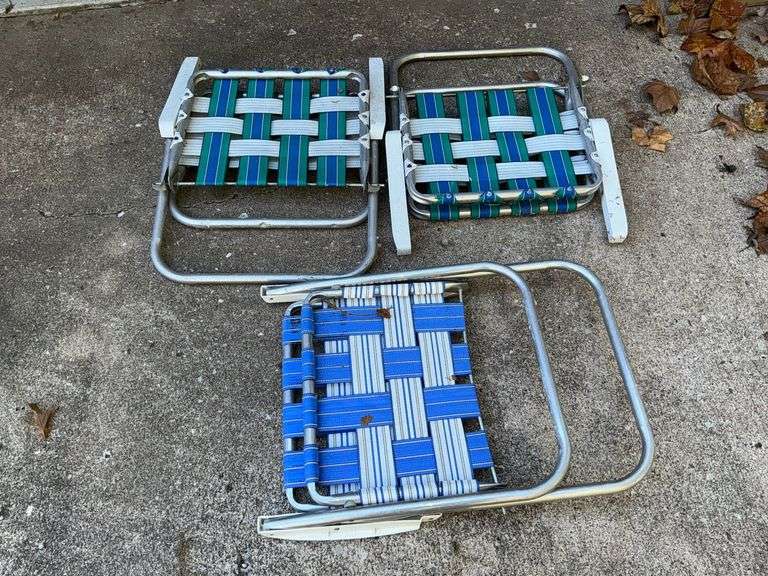 3 aluminum lawn chairs image