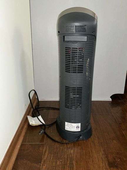Lasko Movable Air Heater Model 755320 image
