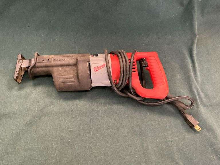Milwaukee Sawzall, working condition image