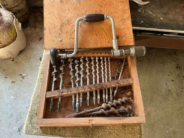 Yankee No. 2100 wood brace and wood boring bits image